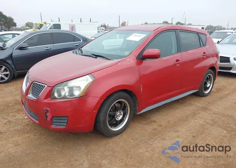 2010 Pontiac Vibe z USA, uszkodzony, nr VIN 5Y2SP6E05AZ420172